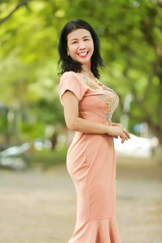 Thi Thu Hoa Profile image 4