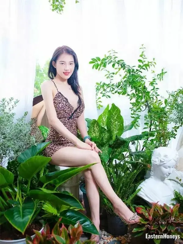 Huynh Thi Profile image 3