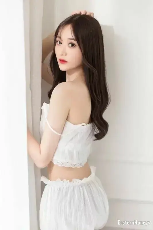 Xiujuan Profile image 3