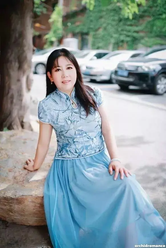 Mingqian Profile image 1